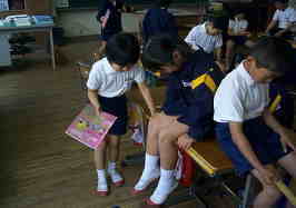 �G���̔��ˎ����Q